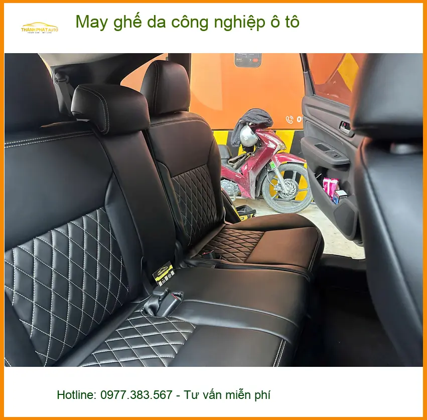 Chú Phát may ghế da công nghiệp ô tô Kia Carnival Quận 6 để làm mới nội thất ảnh thực tế 2
