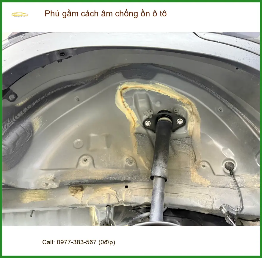 Anh Khải phủ gầm cách âm chống ồn ô tô Hyundai Creta tại Quận 2 ảnh thực tế 2