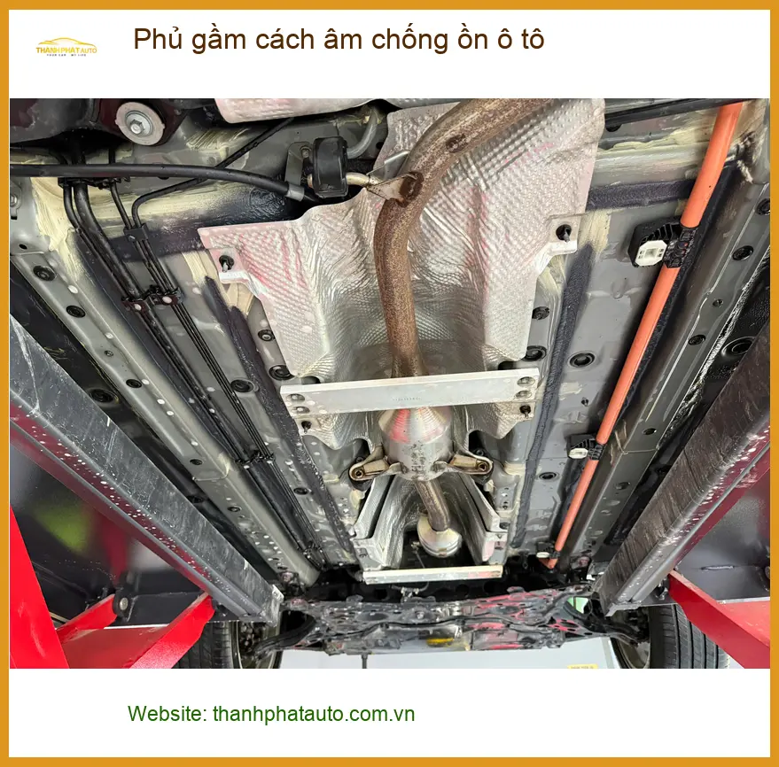 Anh Minh phủ gầm cách âm chống ồn ô tô Mazda CX-5 Quận 6 giảm ồn hiệu quả ảnh thực tế 2