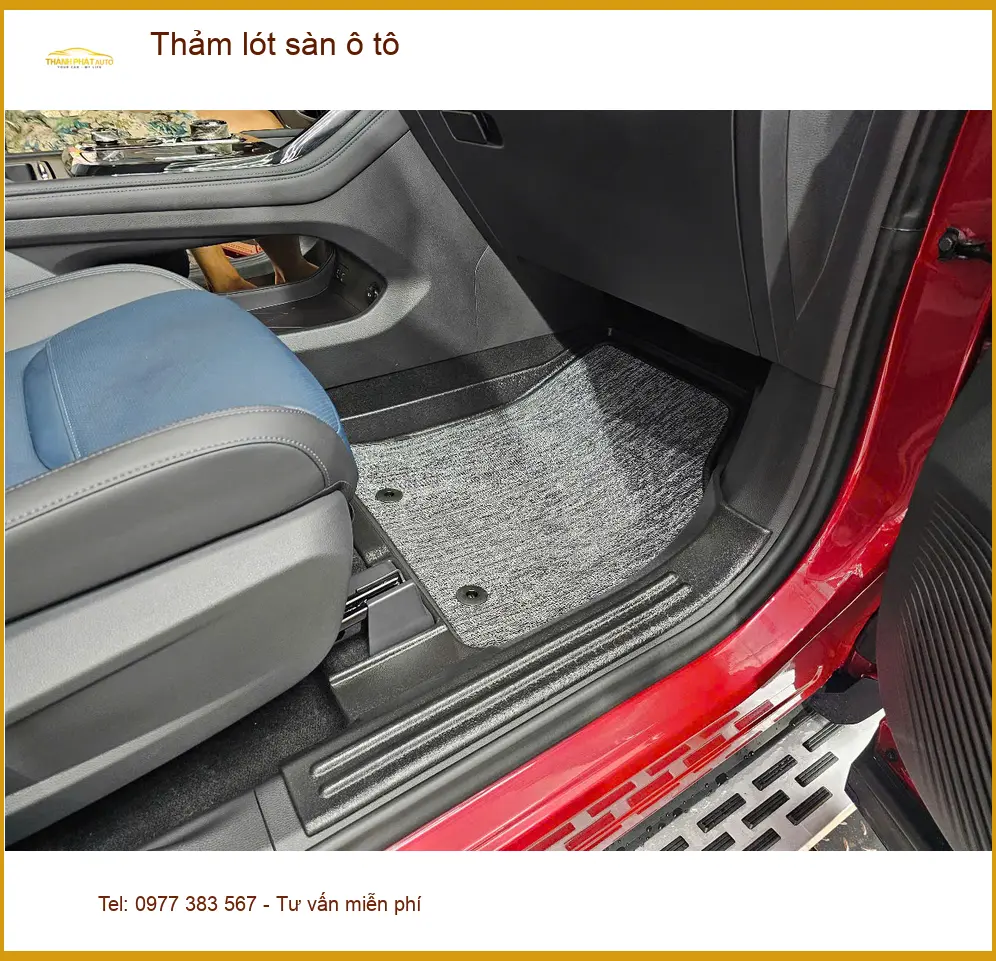 Bác Lân thay thảm lót sàn ô tô cho Suzuki Swift tại Quận 5 vì thảm cũ đã sờn rách ảnh thực tế 3