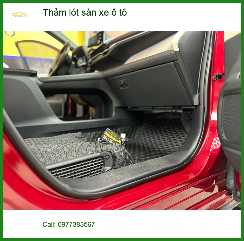 Anh Minh thay thảm lót sàn xe ô tô Hyundai Accent tại Quận Thủ Đức. ảnh thực tế 2
