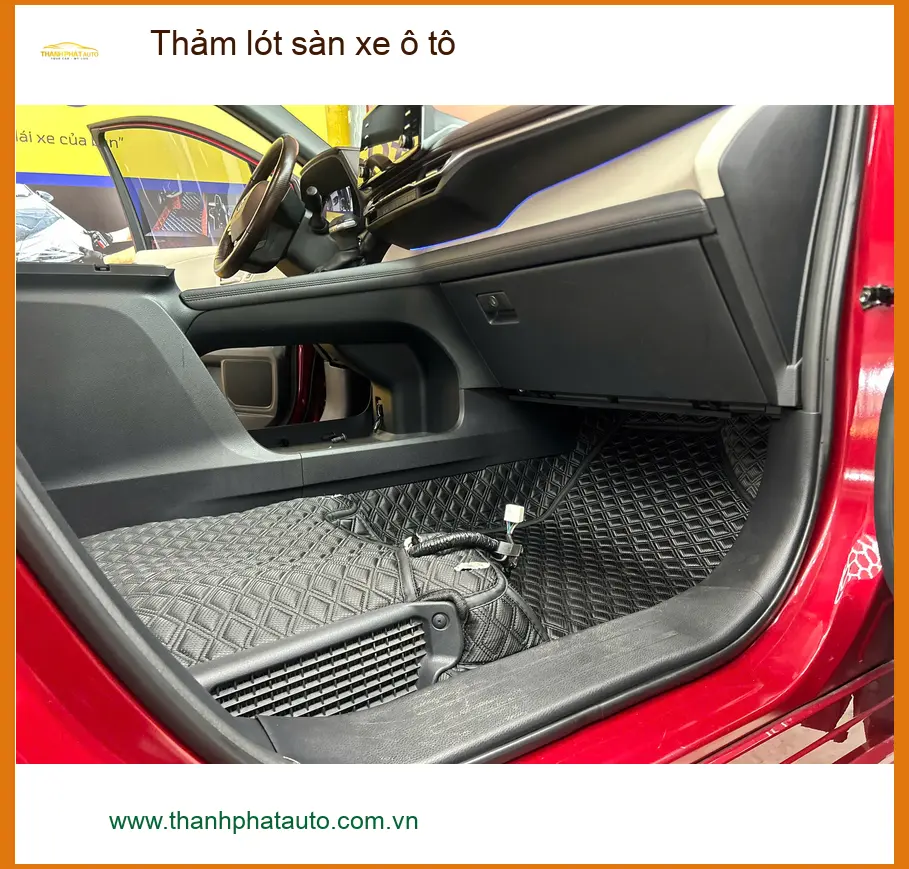 Anh Minh thay thảm lót sàn xe ô tô Hyundai Accent tại Quận Thủ Đức. ảnh thực tế 4