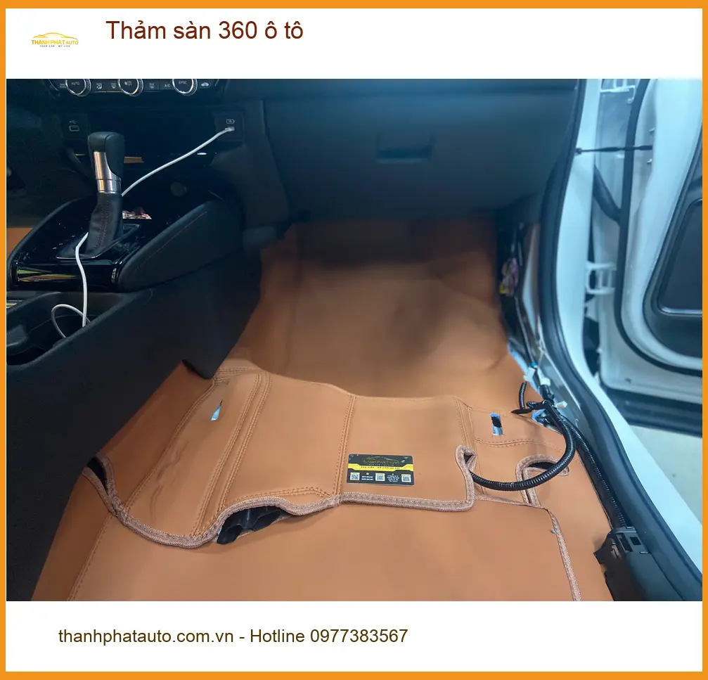 Anh Quân lắp thảm sàn 360 ô tô cho Ford Everest tại Quận 6 bảo vệ xe ảnh thực tế 3