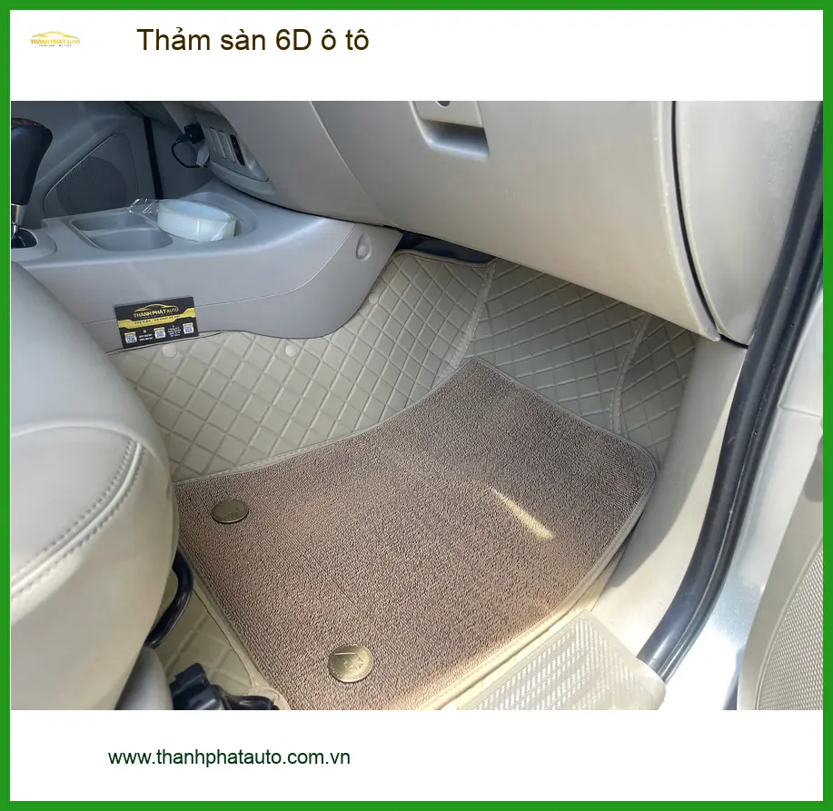 Chị An lắp thảm sàn 6D ô tô cho Outlander tại Quận 2 để nội thất sạch đẹp ảnh thực tế 5