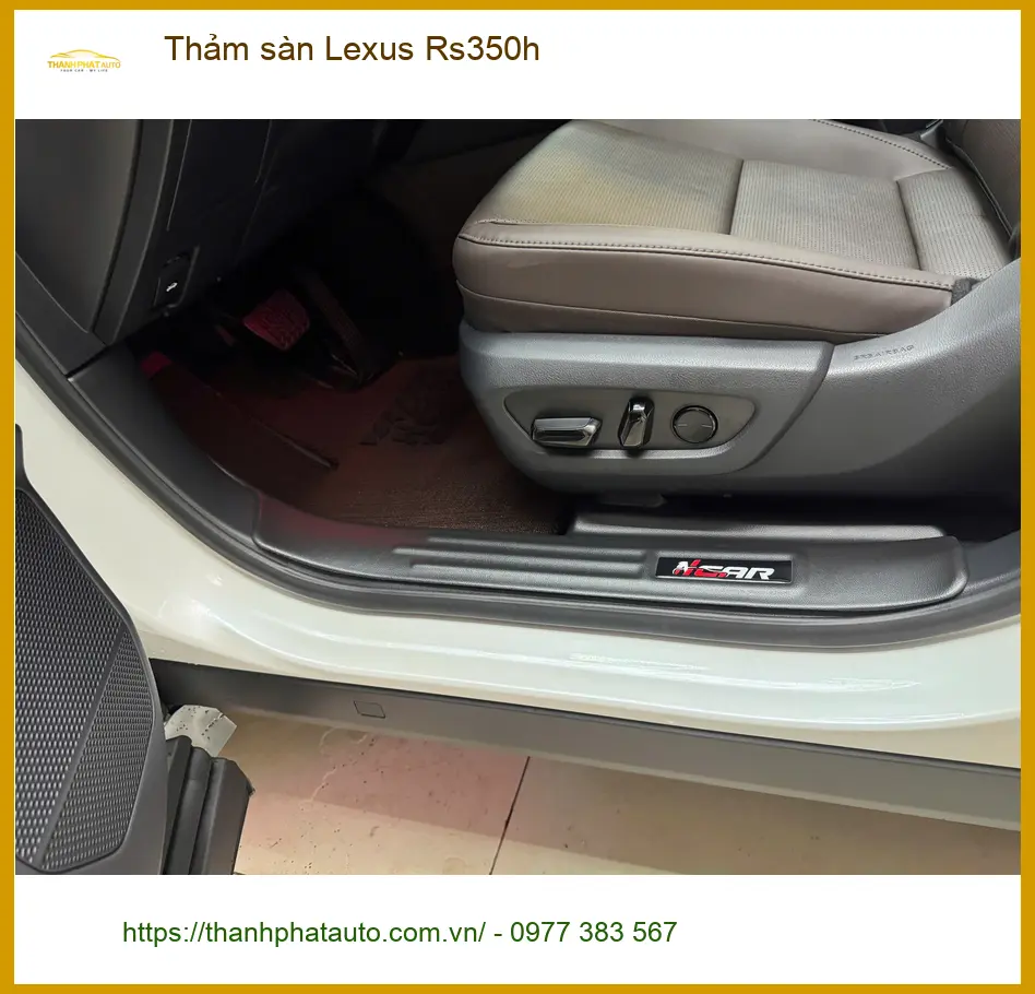 Anh Khải thay thảm sàn Lexus Rs350h tại Quận Gò Vấp để nội thất luôn sạch đẹp