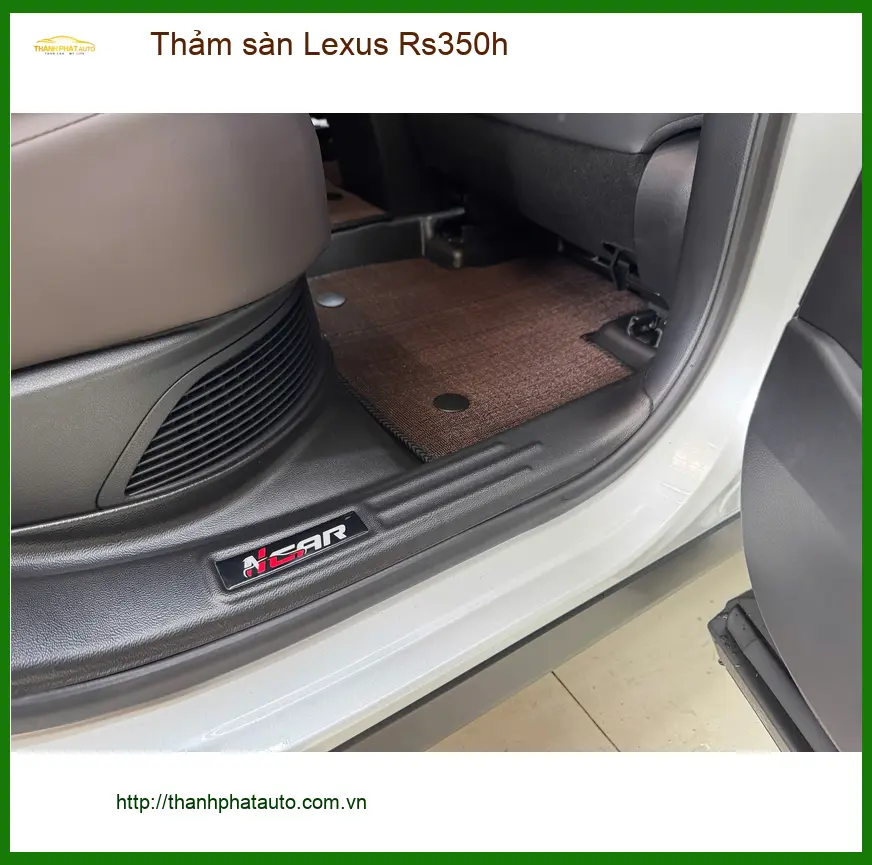 Chị Yến thay thảm sàn Lexus Rs350h tại Củ Chi giữ xe luôn mới