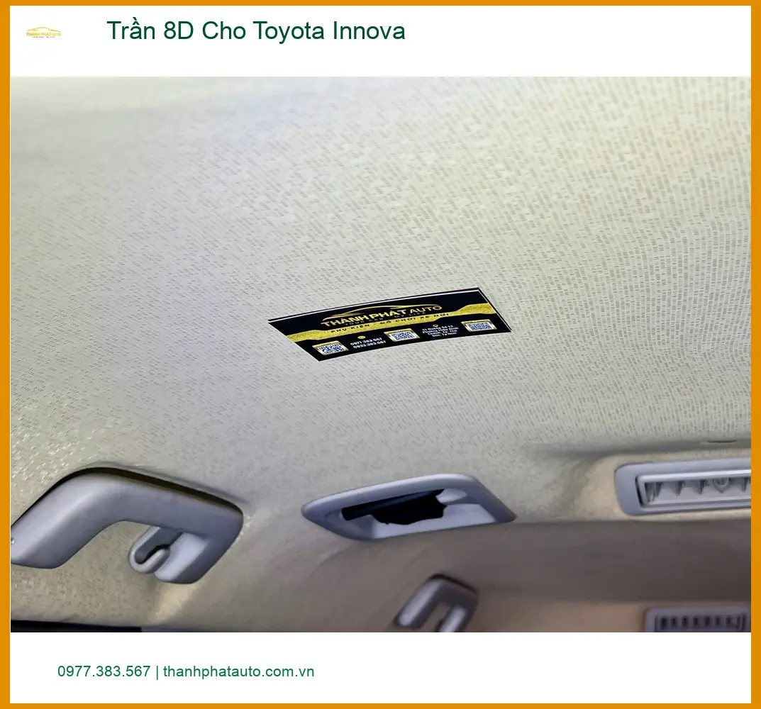 Anh Khang lắp Trần 8D cho Toyota Innova Quận Tân Phú để nội thất xe thêm sang trọng ảnh thực tế 3