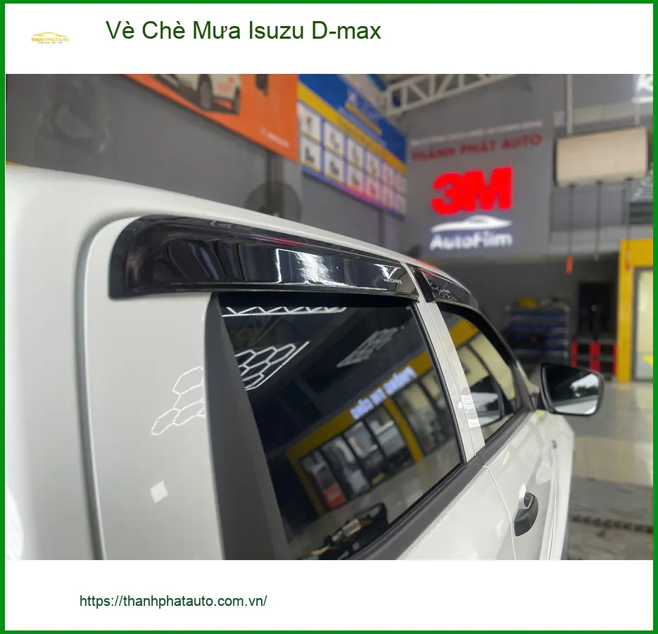 Anh Minh lắp Vè Che Mưa Isuzu D-max Quận 11 để không bị tạt nước khi hé cửa trời mưa