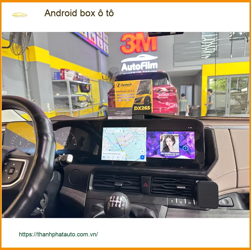 Chị Thảo lắp Android box ô tô cho Hyundai Accent tại Hóc Môn xem YouTube ảnh thực tế 2