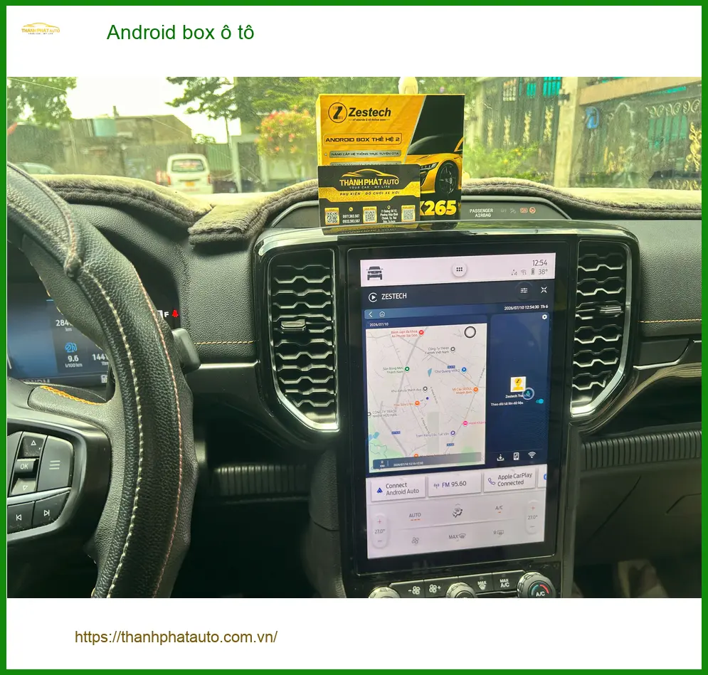 Anh Tấn lắp Android box ô tô cho Honda CRV tại Quận 12 để giữ màn zin và xem YouTube ảnh thực tế 3