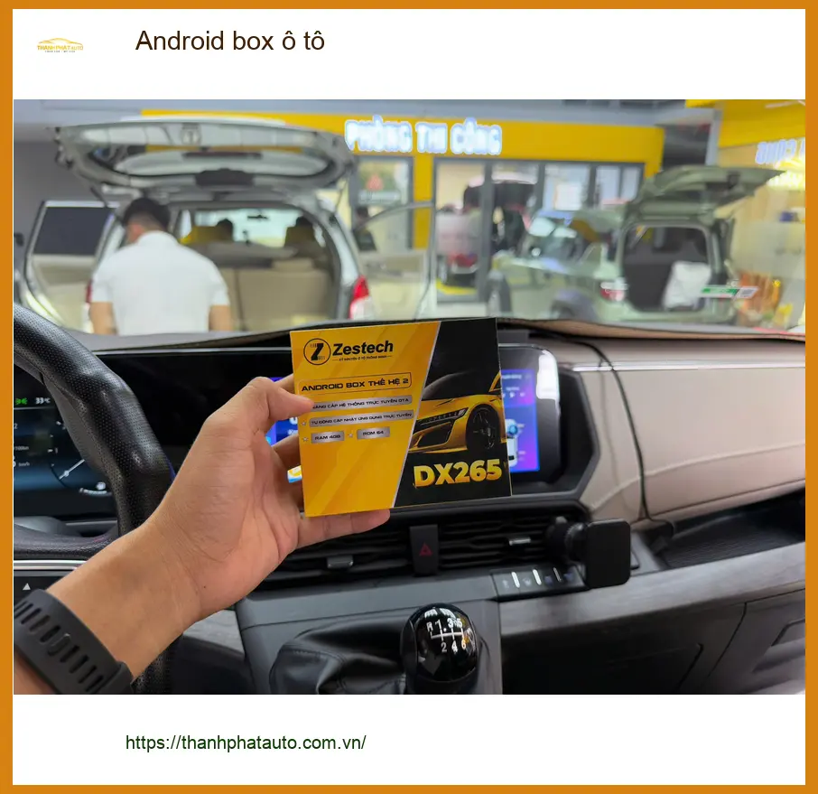 Chị Thảo lắp Android box ô tô cho Hyundai Accent tại Hóc Môn xem YouTube ảnh thực tế 4
