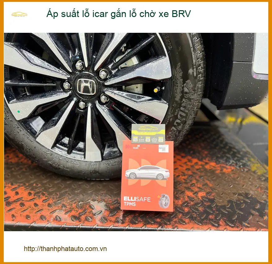 Anh Tùng lắp cảm biến áp suất lốp iCar gắn lỗ chờ xe BRV Quận Thủ Đức ảnh thực tế 3