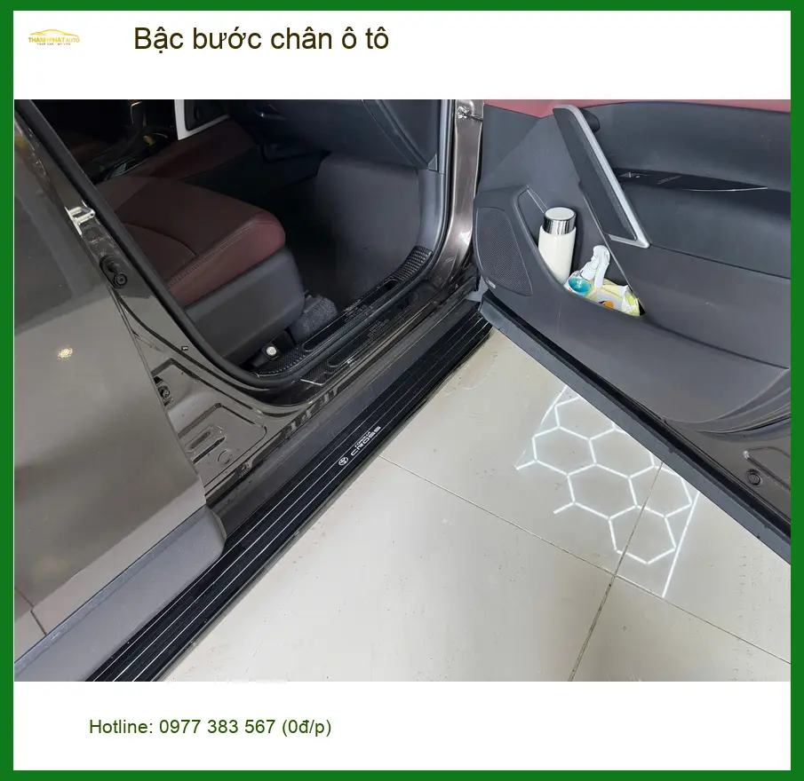 Chị Hà Lắp Bậc Bước Chân Ô Tô Cho Ford Everest Tại Quận 1 ảnh thực tế 3