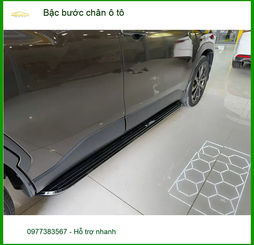 Anh Bình lắp bậc bước chân ô tô Ford Everest tại Quận 10 để xe đẹp hơn ảnh thực tế 2