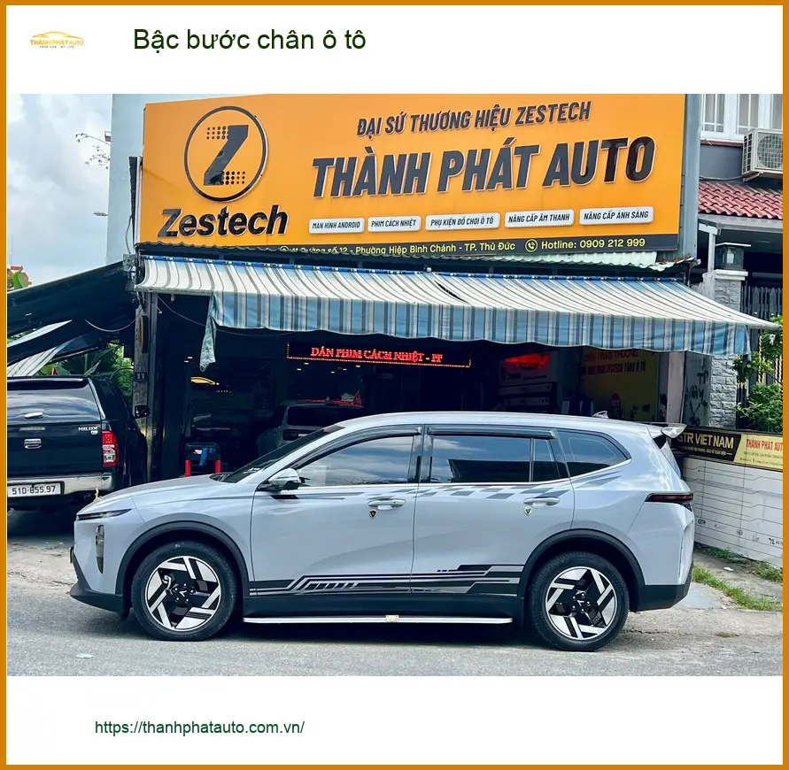 Anh Khải lắp bậc bước chân ô tô cho xe Nissan Kicks tại Quận Thủ Đức ảnh thực tế 2