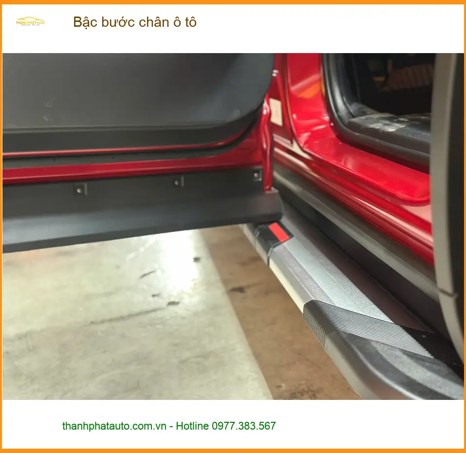 Chị Lan Anh lắp Bậc bước chân ô tô VinFast Lux SA2.0 ở Quận 6 ảnh thực tế 3