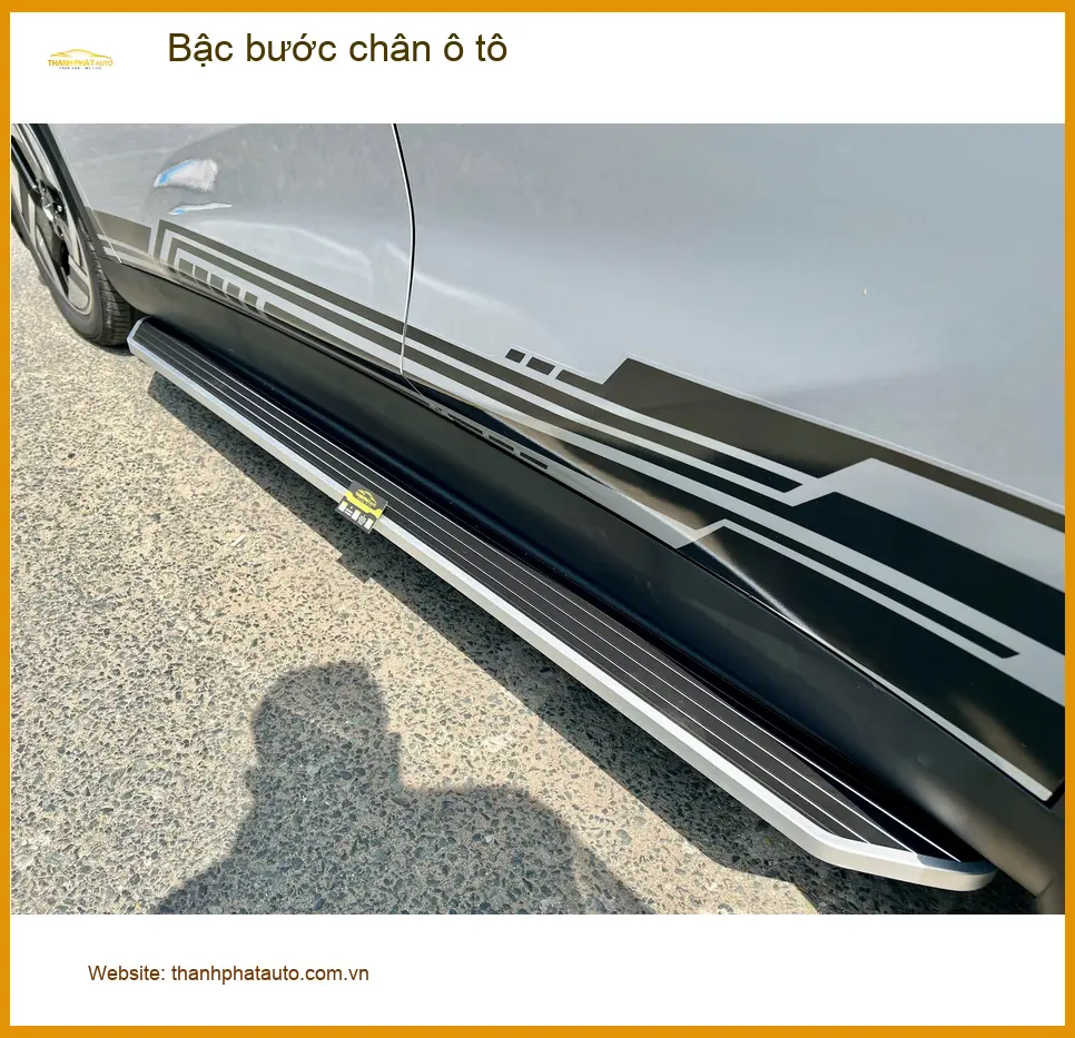 Anh Tấn lắp bậc bước chân ô tô cho Hyundai Santa Fe tại Hóc Môn để tiện lên xuống ảnh thực tế 2