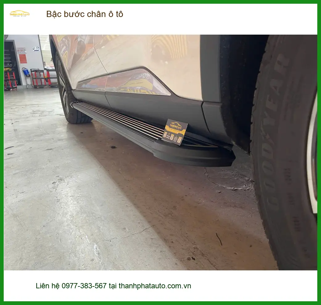 Anh Tấn lắp bậc bước chân ô tô Hyundai Santa Fe tại Hóc Môn tiện lên xuống ảnh thực tế 4