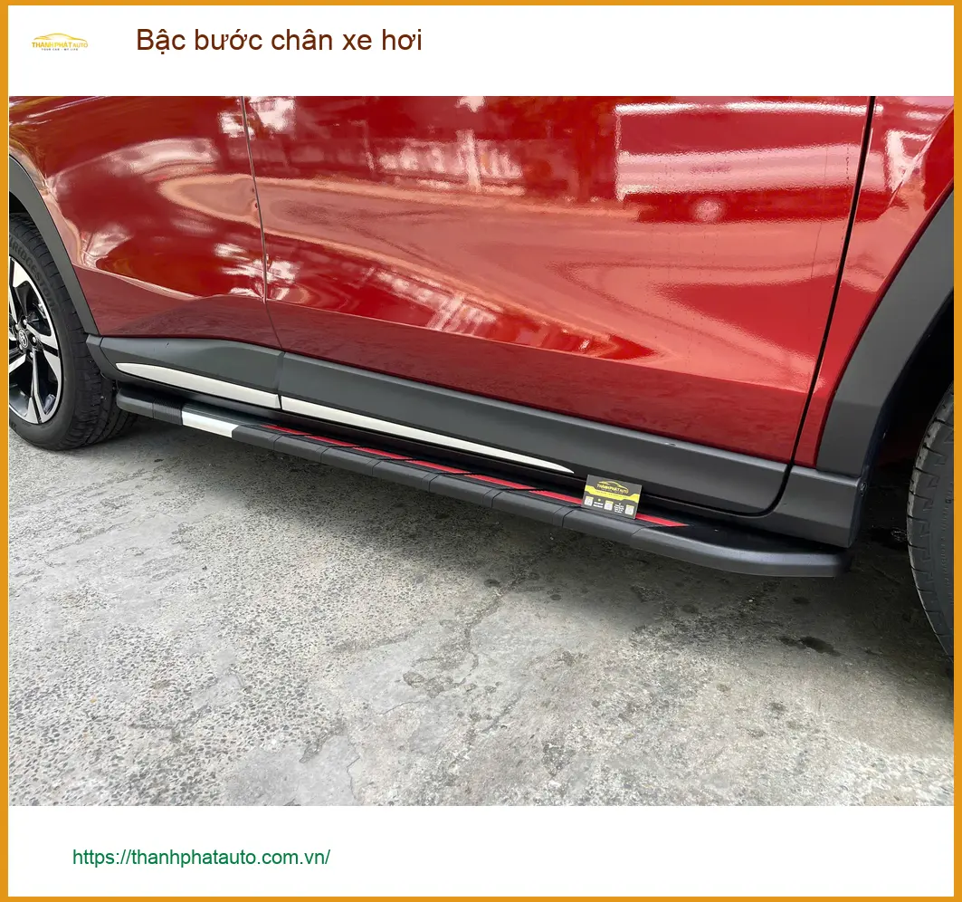 Chị Lan Anh gắn bậc bước chân Ford Everest Quận 11 để gia đình tiện nghi hơn ảnh thực tế 3