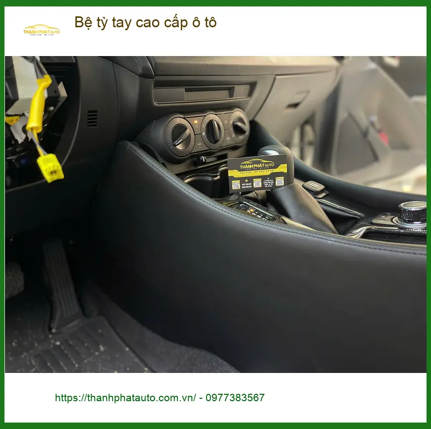 Anh Quang nâng cấp Bệ tỳ tay cao cấp ô tô Hyundai Accent tại Quận 9 ảnh thực tế 3