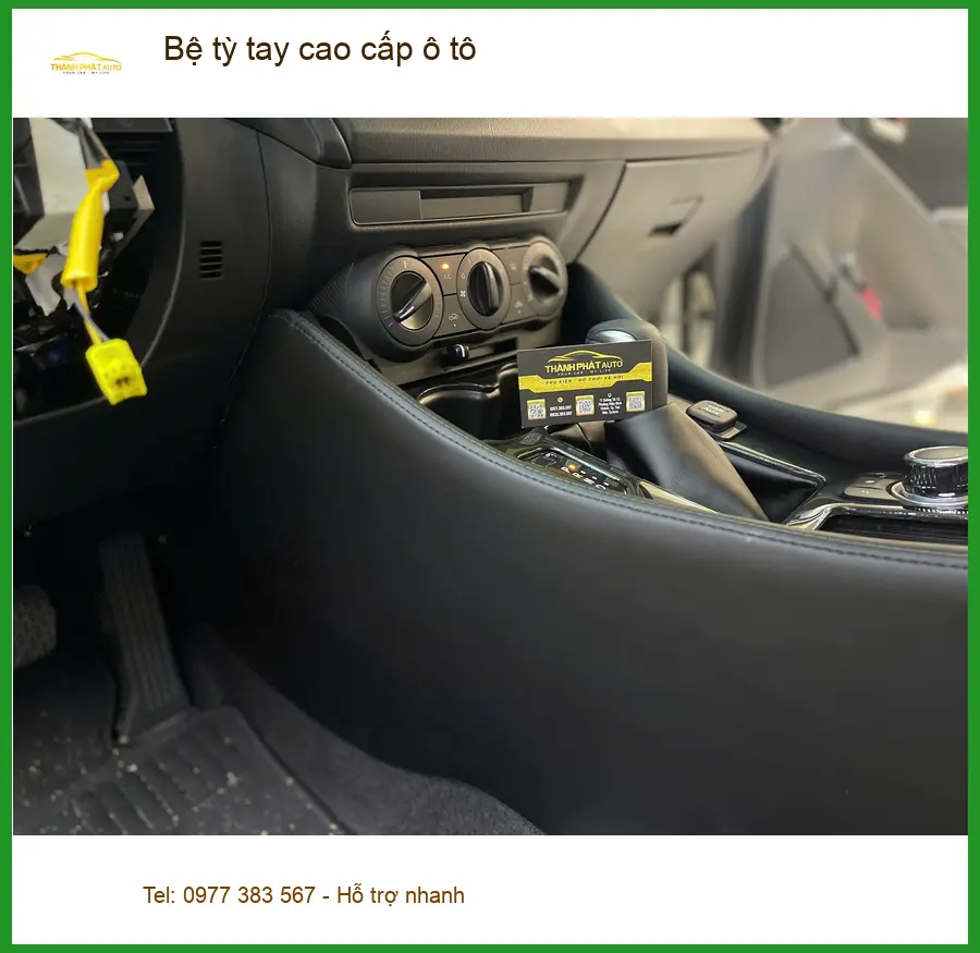 Chú Quốc Dũng lắp Bệ tỳ tay cao cấp ô tô cho Honda CRV ở Quận 3 ảnh thực tế 2