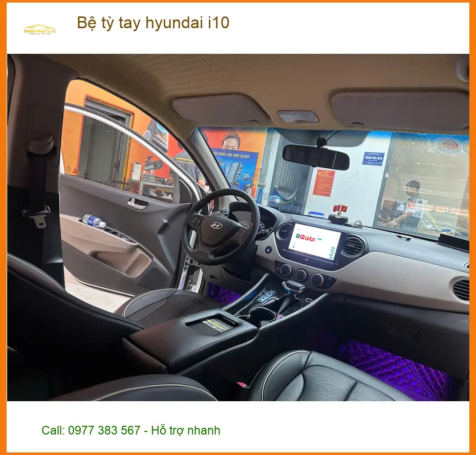 Chú Bình lắp bệ tỳ tay Hyundai i10 tại Củ Chi để có chỗ tựa tay thoải mái hơn