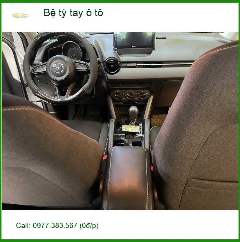 Anh Khang lắp bệ tỳ tay ô tô cho Hyundai Creta tại Quận 2 để lái xe thoải mái hơn