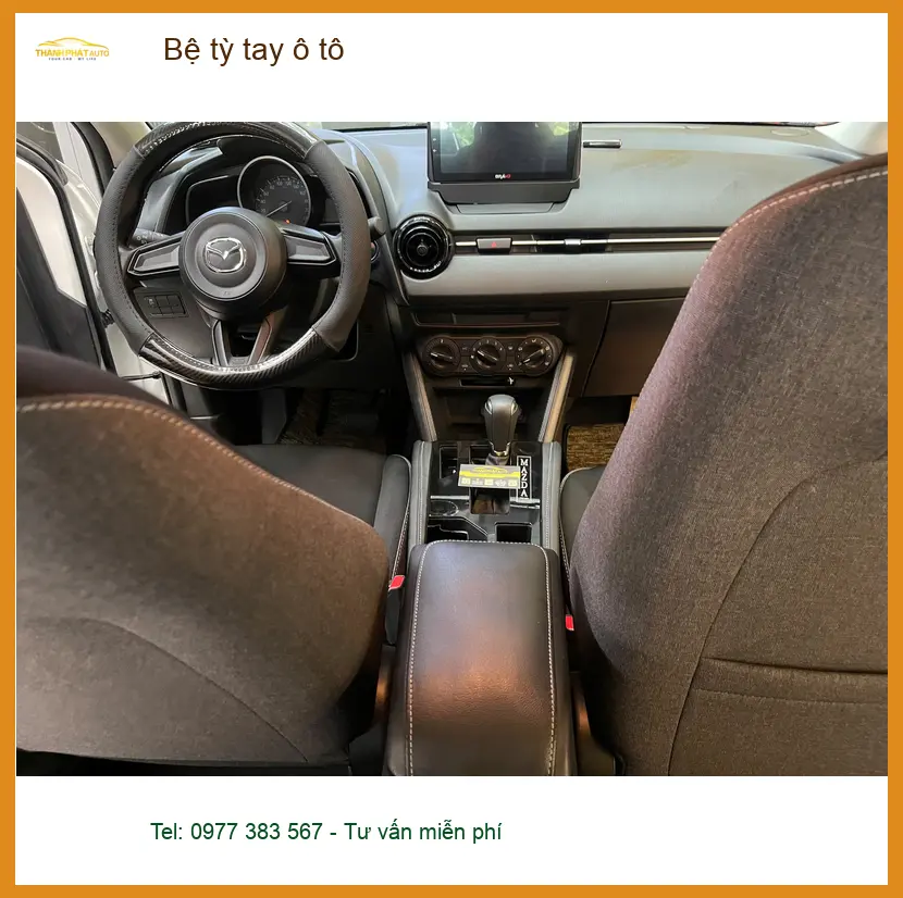 Chị Quỳnh Hương lắp bệ tỳ tay ô tô cho Hyundai Accent để thoải mái hơn khi lái xe ở Quận Tân Phú ảnh thực tế 2