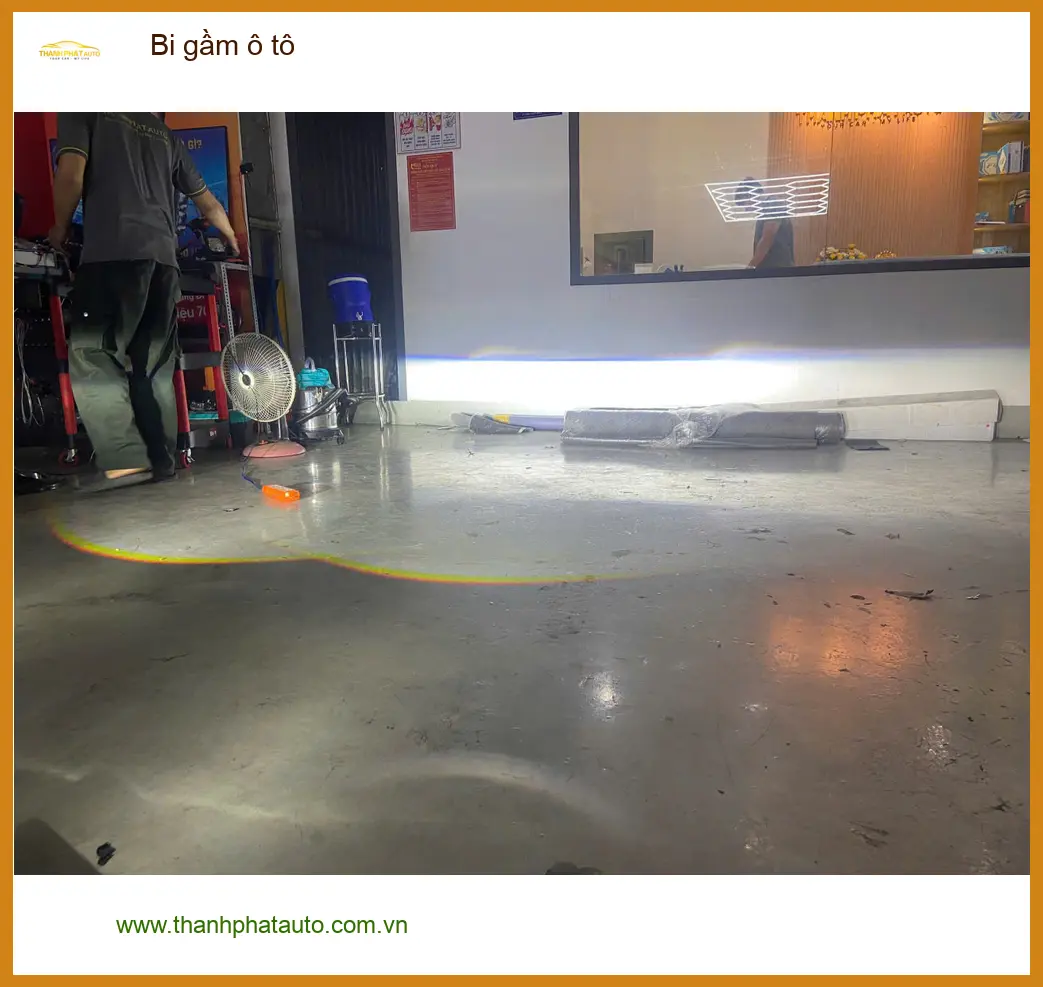 Chị Thanh độ bi gầm ô tô cho Hyundai Accent vì đèn yếu khi đi đường đêm ở Quận 12 ảnh thực tế 3