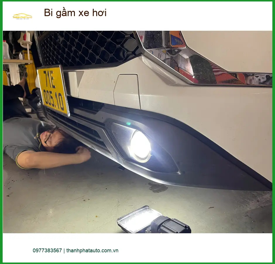 Anh Nhật lắp bi gầm xe hơi Honda CRV tại Quận 9 vì đèn zin không đủ sáng đi đêm. ảnh thực tế 3