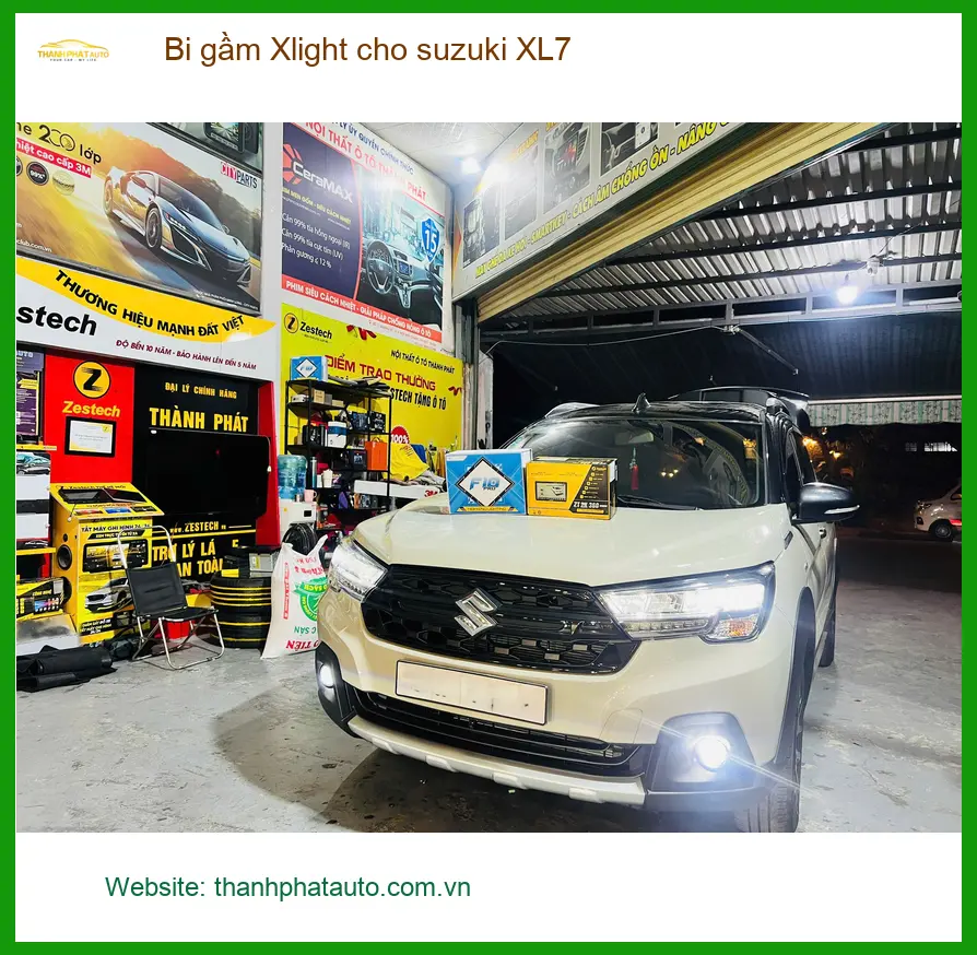 Anh Bình độ bi gầm Xlight cho Suzuki XL7 ở Cần Giờ do đèn zin yếu ảnh thực tế 3