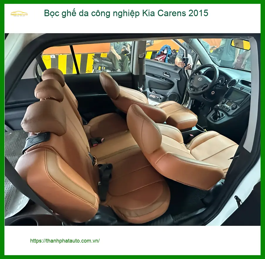 Cô Thảo bọc ghế da công nghiệp Kia Carens 2015 tại Bình Thạnh để tân trang nội thất ảnh thực tế 3