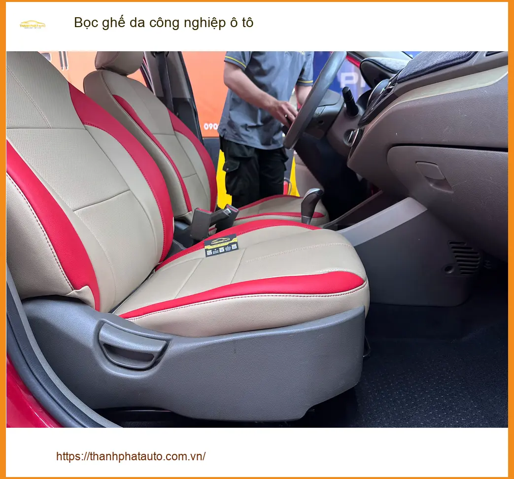 Anh Vĩnh bọc ghế da công nghiệp Hyundai Creta tại Quận 3