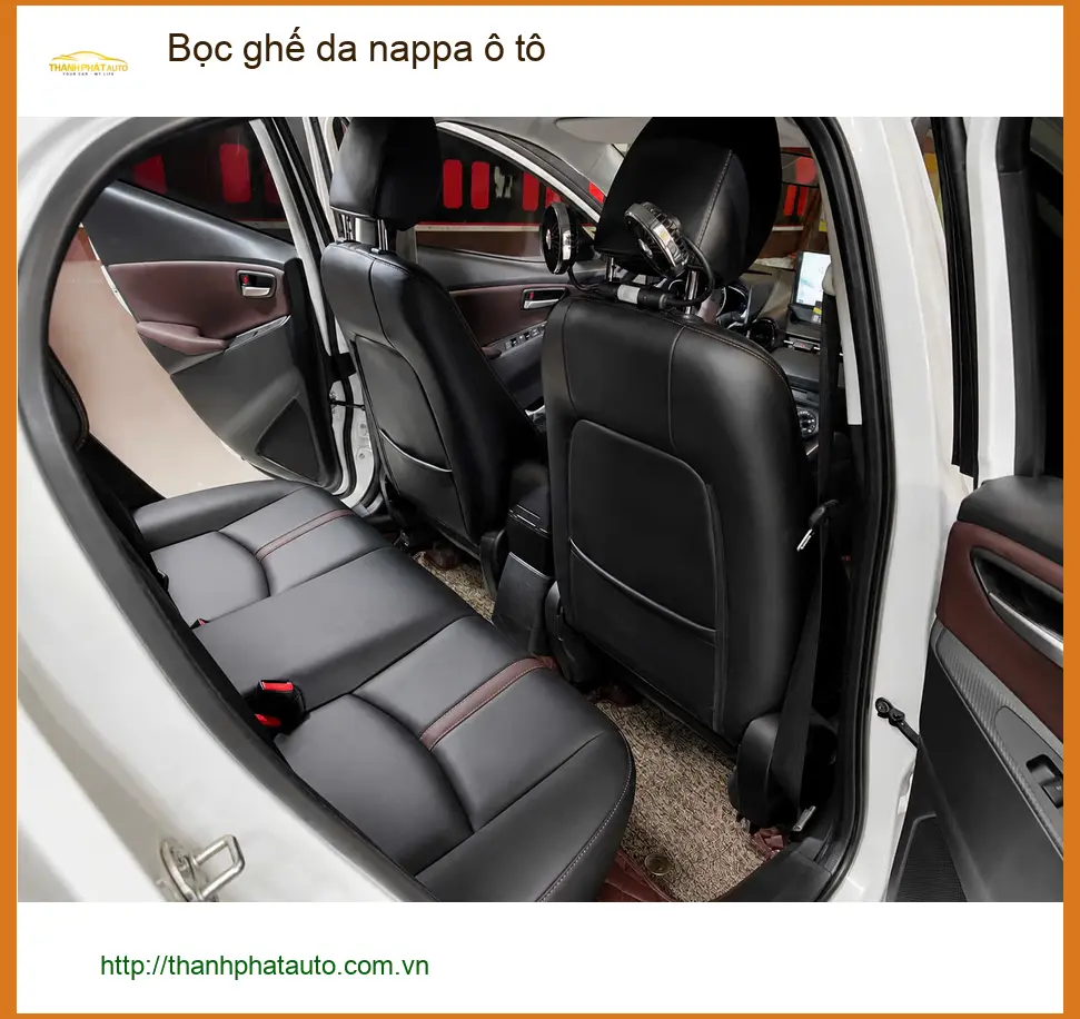 Chú Cường bọc ghế da Nappa ô tô Toyota Camry tại Quận Thủ Đức ảnh thực tế 3
