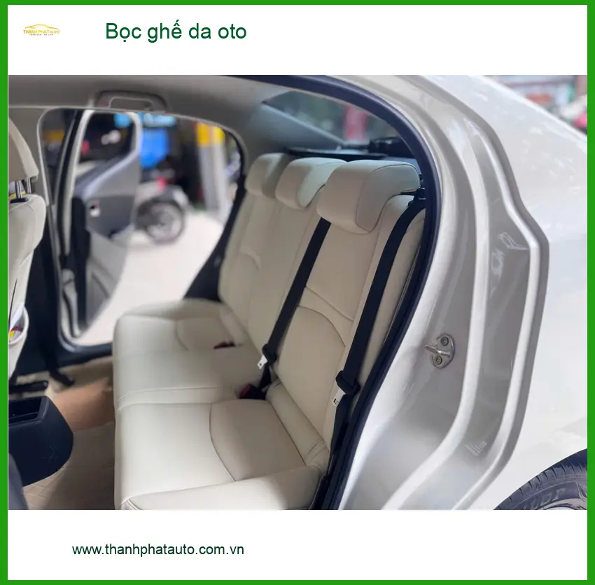 Anh Quý bọc ghế da ô tô Mazda CX-5 tại Thủ Đức để nội thất thêm đẳng cấp
