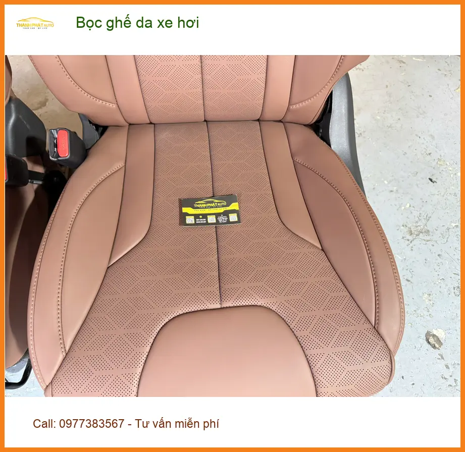 Anh Khải bọc ghế da xe hơi Hyundai Accent tại Quận 12 để nội thất sang trọng hơn