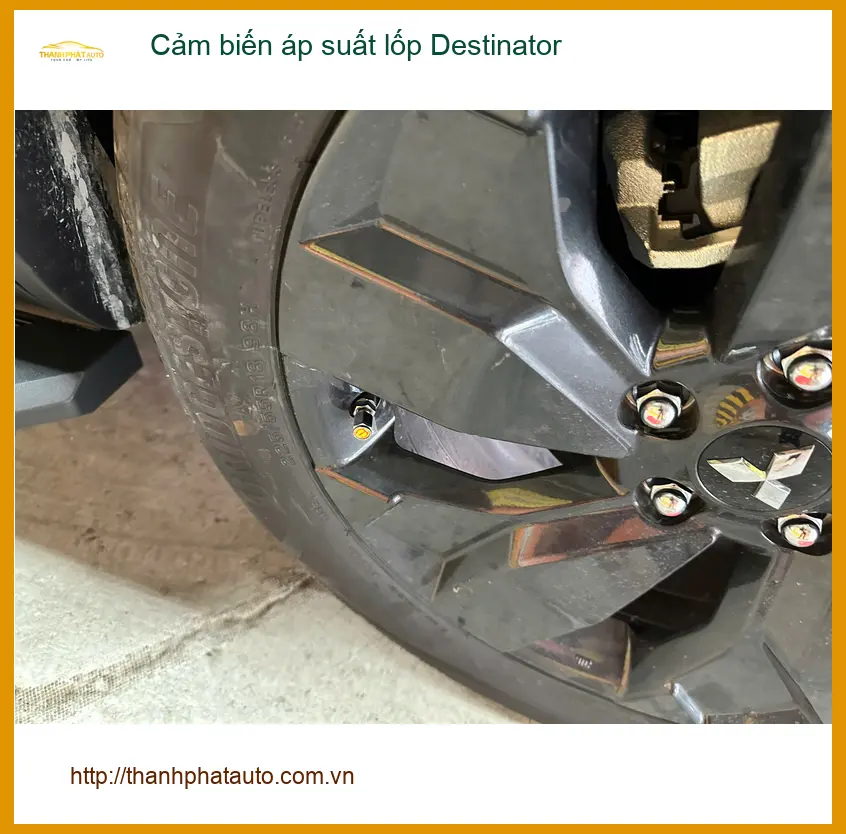 Anh Khang lắp cảm biến áp suất lốp Destinator cho Lux A2.0 Bình Tân an toàn