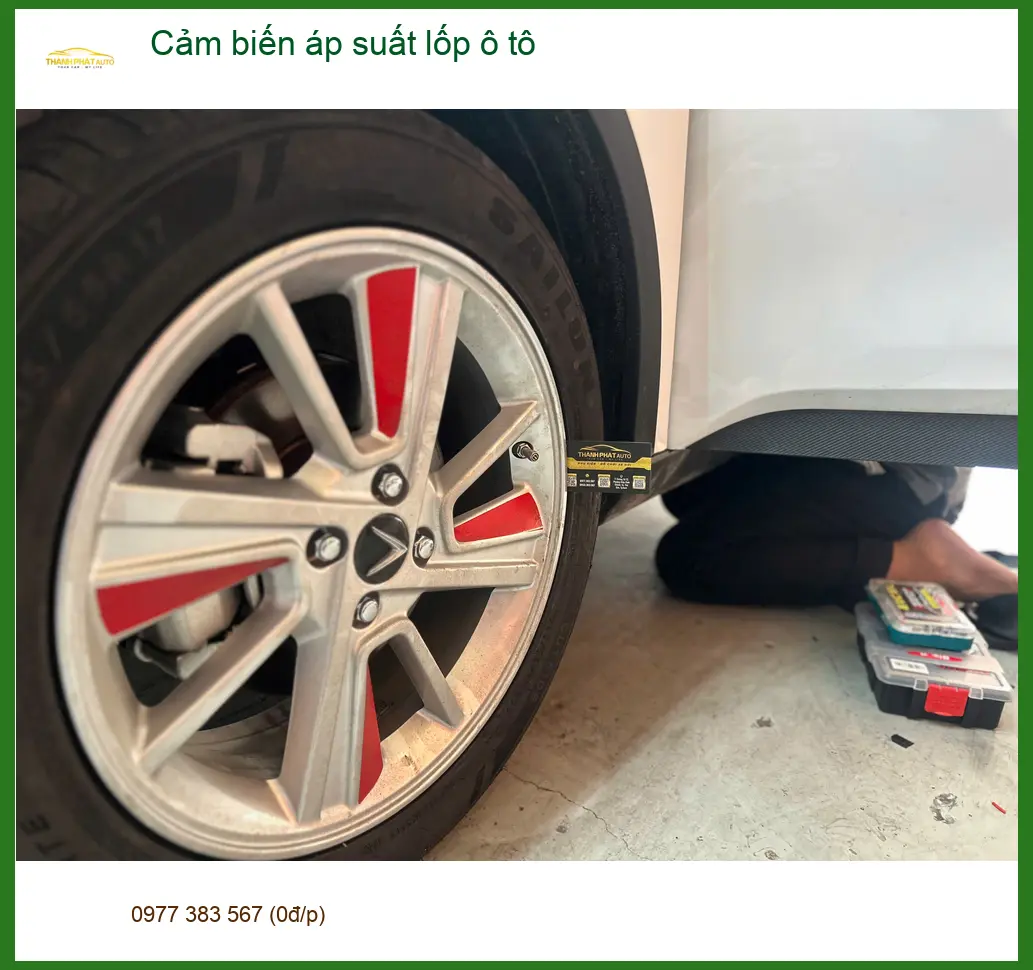 Anh Quang lắp cảm biến áp suất lốp cho Mazda CX-5 tại Quận Tân Phú ảnh thực tế 2