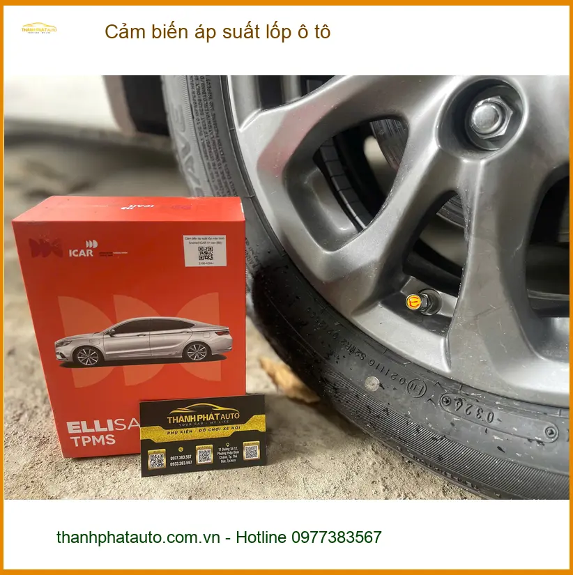 Anh Khang lắp cảm biến áp suất lốp chính hãng cho Hyundai Santa Fe tại Quận 7