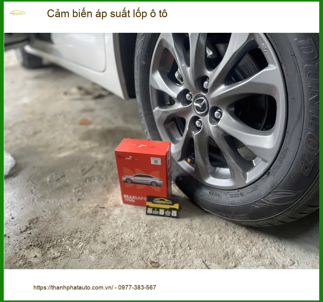Anh Khang lắp cảm biến áp suất lốp chính hãng cho Hyundai Santa Fe tại Quận 7 ảnh thực tế 3