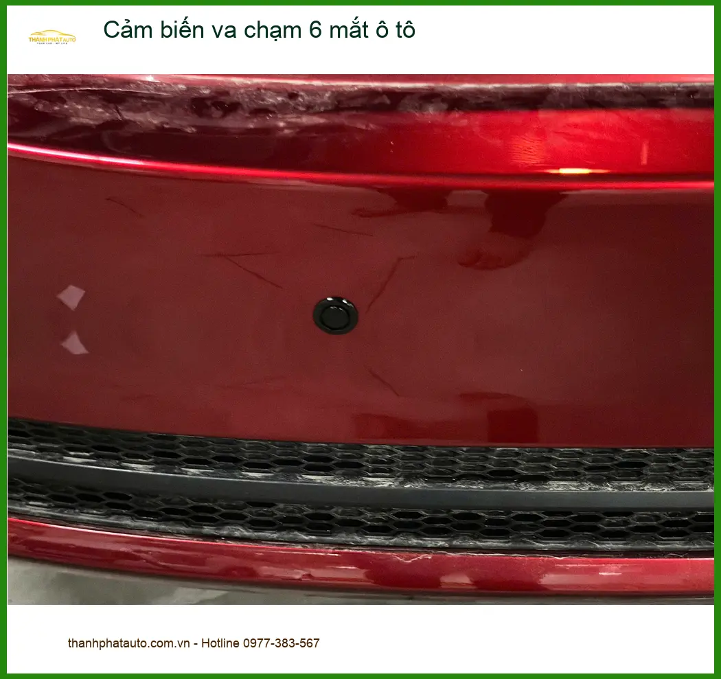 Chị Minh lắp cảm biến va chạm 6 mắt ô tô Toyota Raize tại Quận Bình Tân