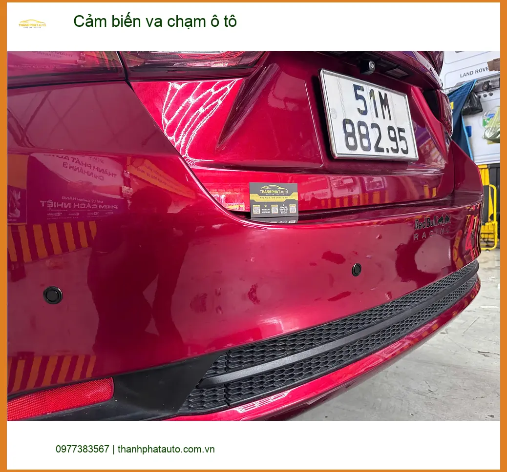Anh Lâm lắp cảm biến va chạm ô tô cho Mazda CX-5 tại Quận 12 để lái xe an toàn hơn