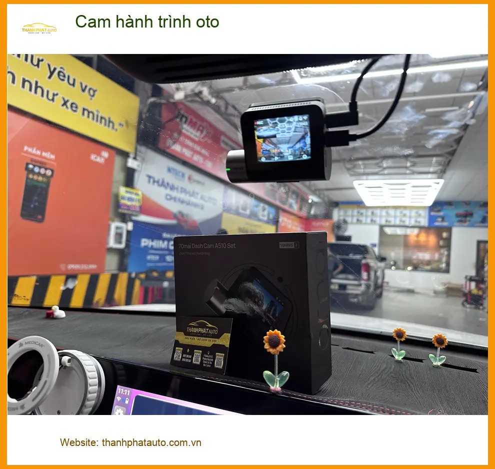 Anh Khải lắp cam hành trình ô tô cho Honda CRV tại Quận 2 để an tâm lái xe ảnh thực tế 3