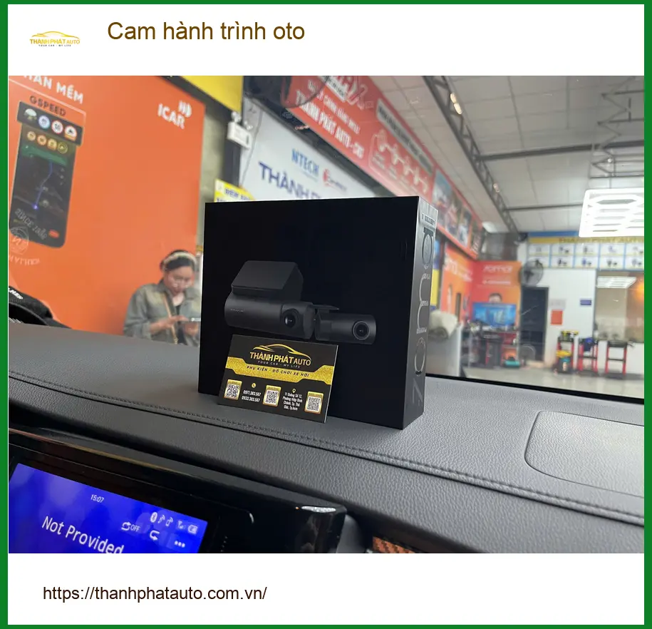 Anh Bảo lắp cam hành trình cho Hyundai Accent tại Thủ Đức để ghi lại hành trình rõ nét ảnh thực tế 3