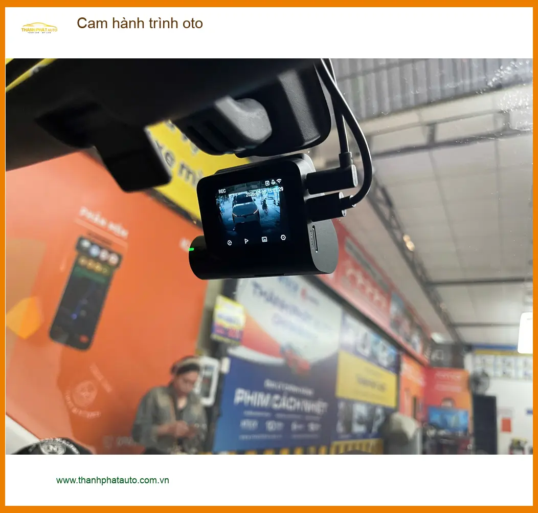 Anh Bảo lắp cam hành trình cho Hyundai Accent tại Thủ Đức để ghi lại hành trình rõ nét ảnh thực tế 4