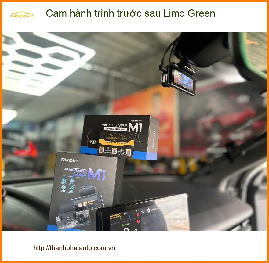 Chú Minh lắp cam hành trình Limo Green cho Kia K3 tại Hóc Môn để ghi hình rõ nét