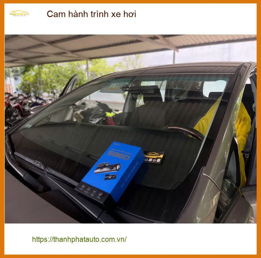 Anh Tùng lắp Cam hành trình xe hơi cho Honda CRV tại Quận 10 để ghi lại mọi hành trình ảnh thực tế 2
