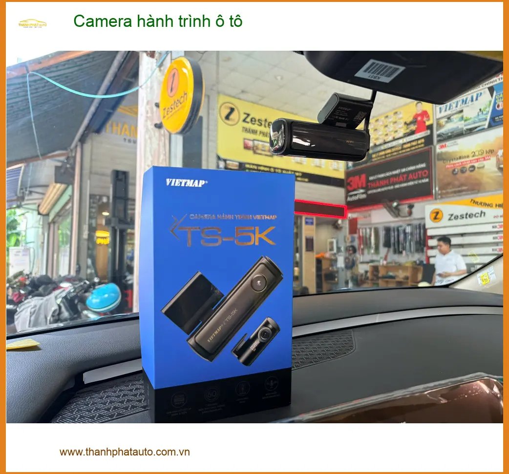 Chú Hùng lắp camera hành trình ô tô cho Mitsubishi Outlander tại Quận 10 để yên tâm lái xe ảnh thực tế 3