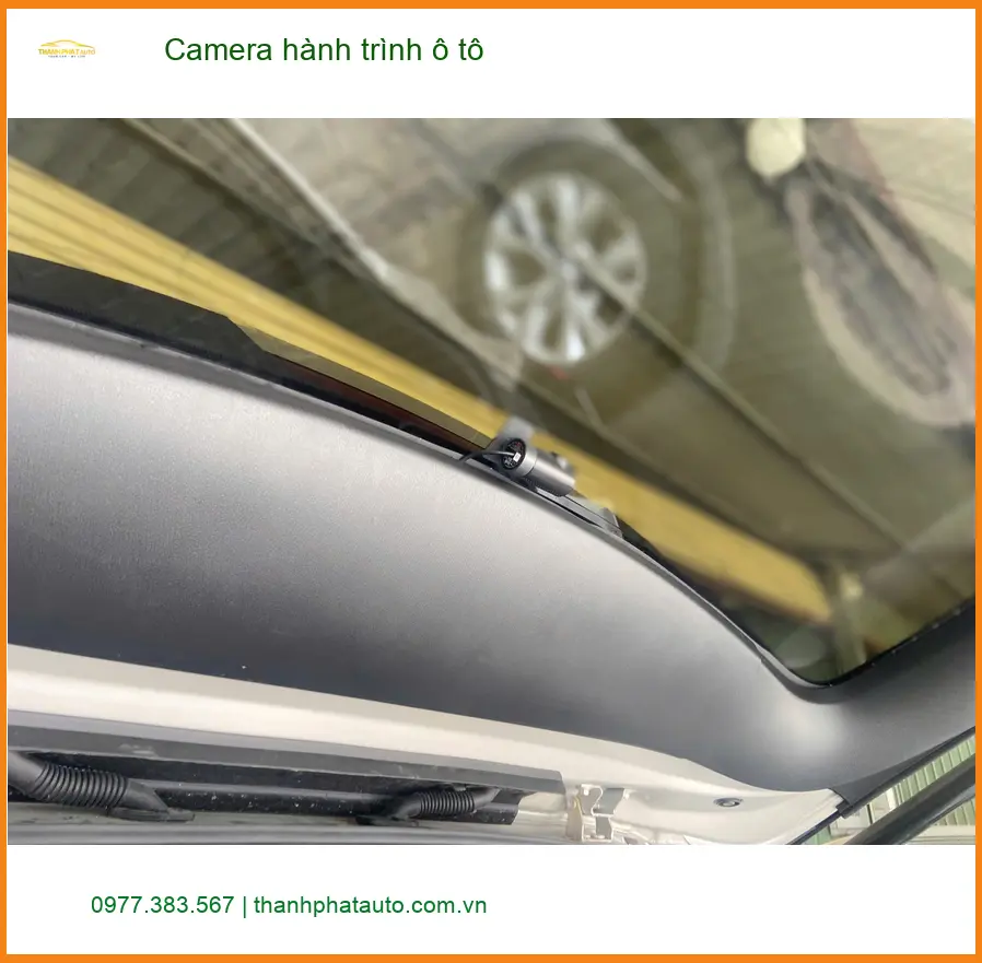 Anh Khôi lắp camera hành trình ô tô cho Hyundai Accent tại Quận Tân Phú ảnh thực tế 3