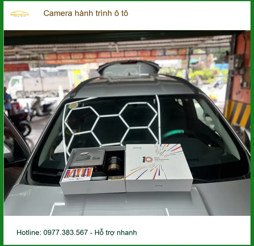 Anh Khang lắp camera hành trình ô tô cho Mitsubishi Outlander tại Quận 12